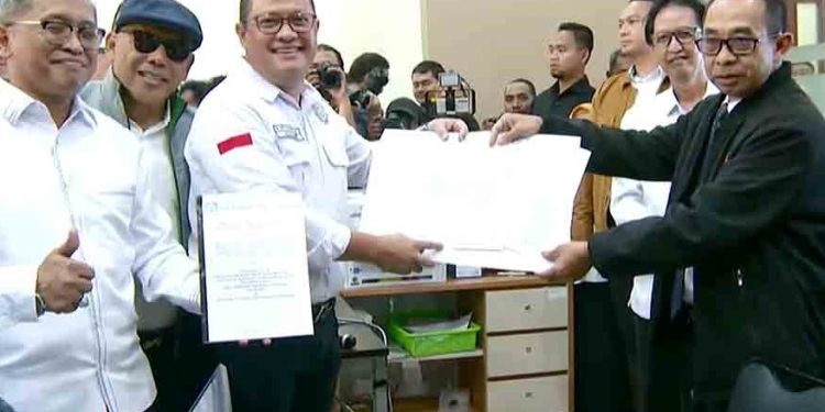 Tim Kuasa Hukum AMIN resmi daftar gugatan senketa pemilu ke MK.  FOTO | Dok. Foto Tangkapan layar