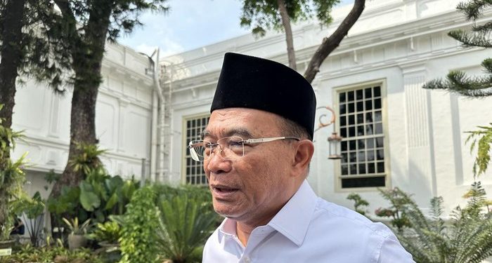 Menteri Koordinator Bidang Pembangunan Manusia dan Kebudayaan (Menko PMK) Muhadjir Effendy; Anggaran program makan siang bergizi gratis masih dibahas. FOTO | Dok. istimewa