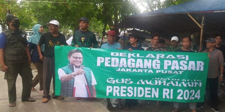 Pedagang Pasar Karang Anyar, Jakarta Pusat Dukung Gus Muhaimin Presiden 2024 - FOTO | Dok. Istimewa