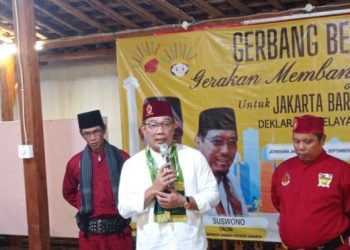 Bakal cagub Jakarta Ridwan Kamil (RK) di acara silaturrahmi dengan pimpinan Badan Musyawarah Betawi (Bamus) Eki Pitung, menjanjikan program setiap RW mendapat anggaran Rp. 100-200 juta, Jumat (6/9/2024), FOTO | Dok. detik.com