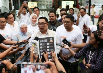 Ridwan Kamil saat menghadiri deklarasi dukungan dari Barisan Relawan Organisasi Ridwan Kamil (BRO-RK), di kawasan Melawai, Kebayoran Baru, Jakarta Selatan, Kamis (10/10/2024). FOTO | Dok. Tim Sosmed RIDO