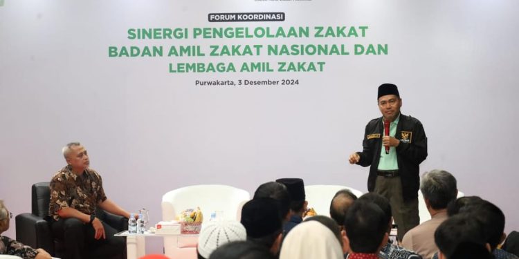 Pimpinan Baznas RI Bidang Koordinasi Nasional Kiai Haji Achmad Sudrajat dalam forum koordinasi bertajuk Ngobrol Filantropi di Rest Area KM 72 A Tol Cipularang, Kota Bandung, Jawa Barat (Jabar), Selasa, (3/12/2024).