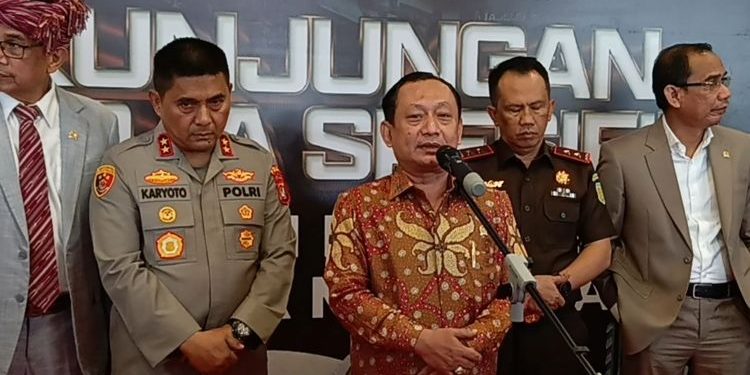 Hasbiallah Ilyas anggota komisi III dpr RI