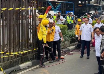 pembingkaran monorel mangkrak di jakarta